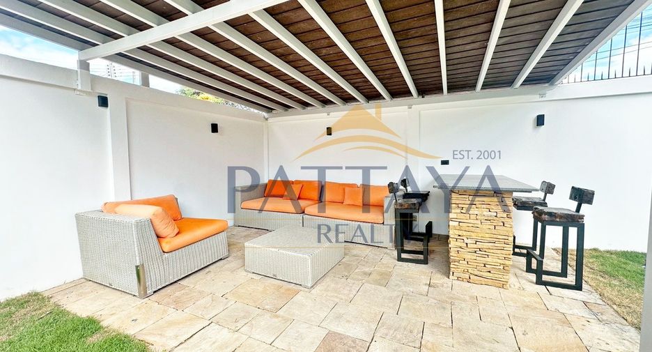 For sale 4 bedrooms house in Bang Lamung, Chonburi