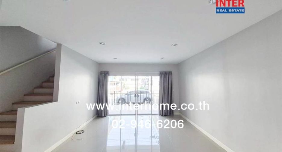 For sale 3 bedrooms townhouse in Mueang Nonthaburi, Nonthaburi