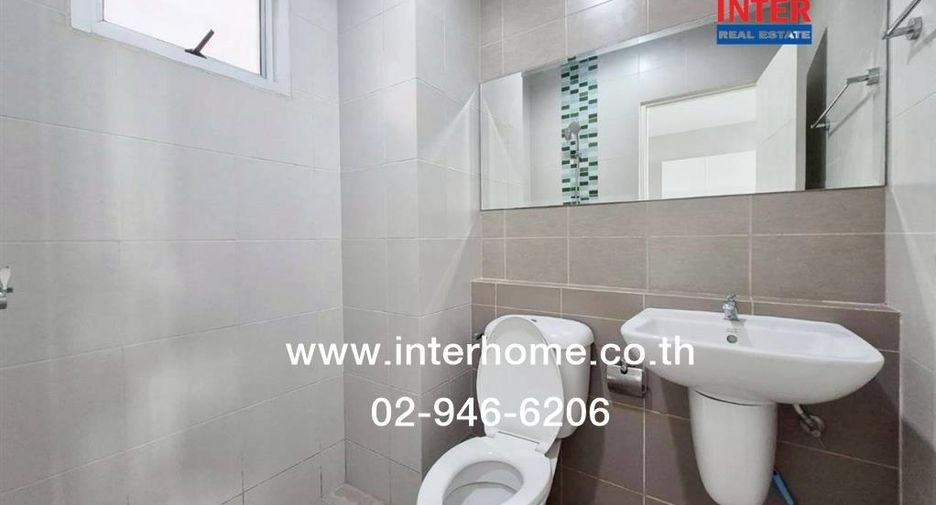 For sale 3 bedrooms townhouse in Mueang Nonthaburi, Nonthaburi