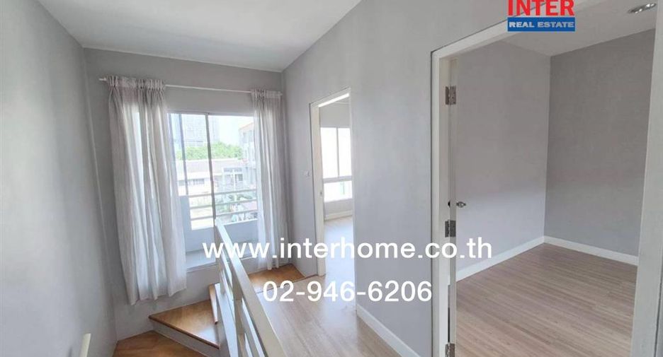 For sale 3 bedrooms townhouse in Mueang Nonthaburi, Nonthaburi