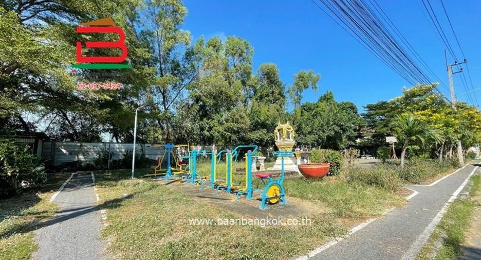 出售 3 卧室 公寓 在 Khlong Sam Wa, 曼谷