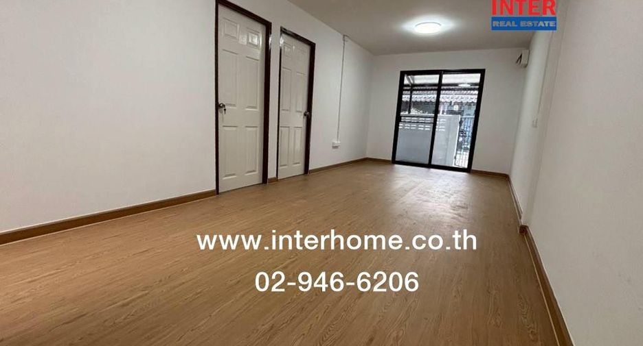Reihenhaus zum Kauf mit 2 Zimmer in Mueang Samut Prakan, Samut Prakan