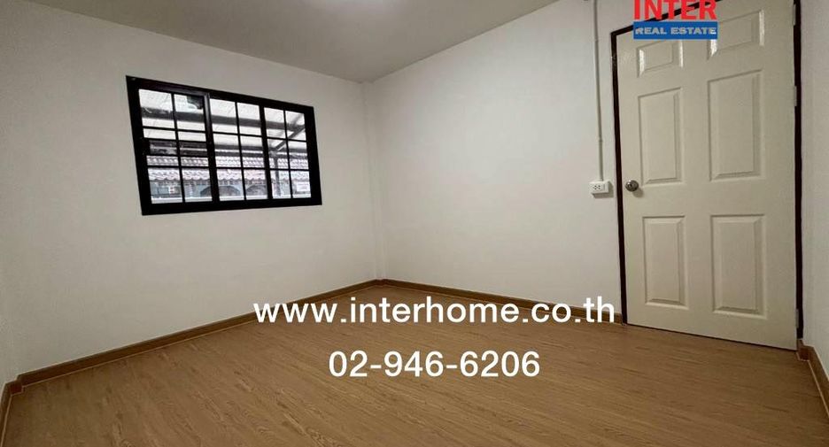 Reihenhaus zum Kauf mit 2 Zimmer in Mueang Samut Prakan, Samut Prakan