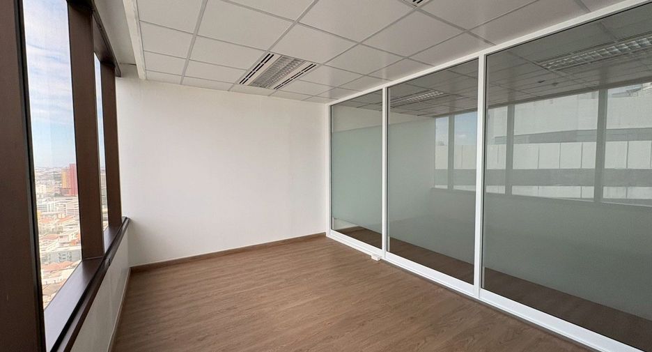 For rent office in Huai Khwang, Bangkok