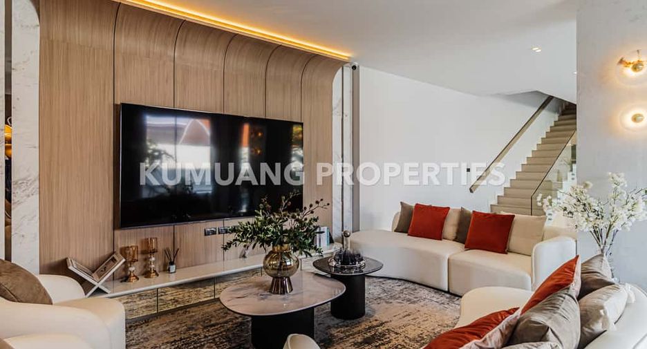 For sale 4 bedrooms house in Saraphi, Chiang Mai