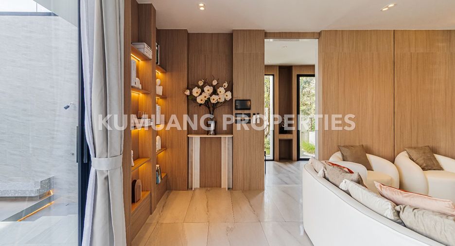For sale 4 bedrooms house in Saraphi, Chiang Mai