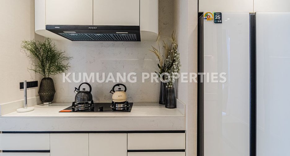 For sale 4 bedrooms house in Saraphi, Chiang Mai