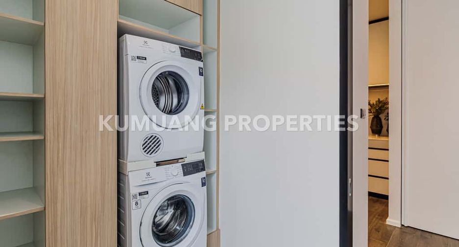 For sale 4 bedrooms house in Saraphi, Chiang Mai