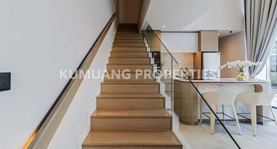 For sale 4 bedrooms house in Saraphi, Chiang Mai