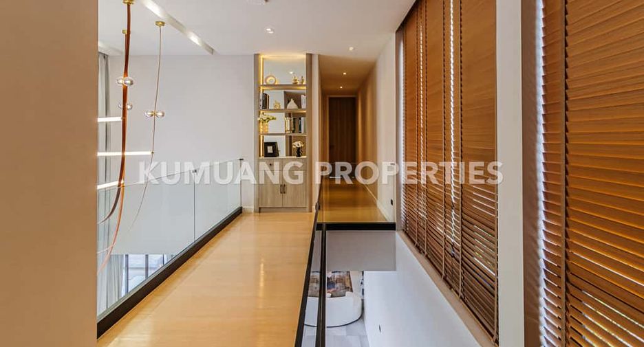 For sale 4 bedrooms house in Saraphi, Chiang Mai