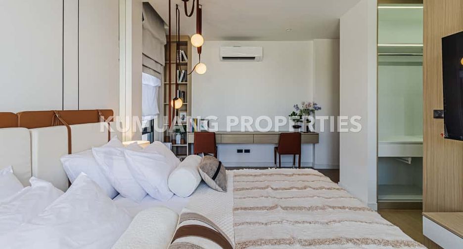 For sale 4 bedrooms house in Saraphi, Chiang Mai