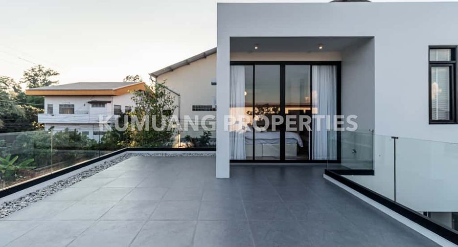 For sale 4 bedrooms house in Saraphi, Chiang Mai