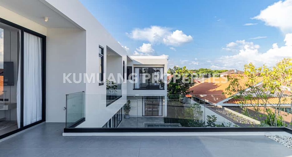 For sale 4 bedrooms house in Saraphi, Chiang Mai