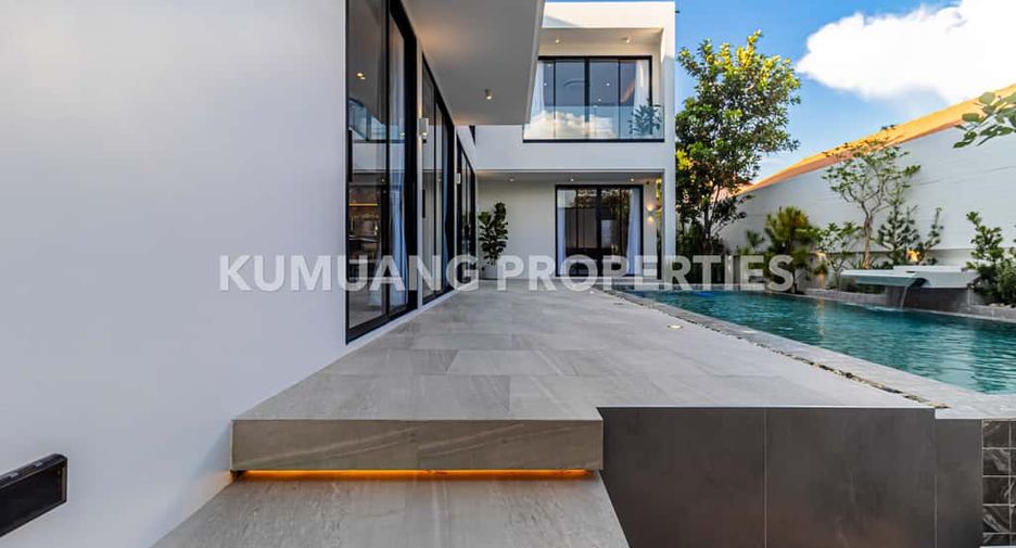 For sale 4 bedrooms house in Saraphi, Chiang Mai
