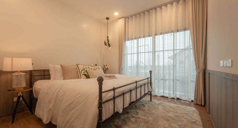 For sale 4 bedrooms house in San Pa Tong, Chiang Mai
