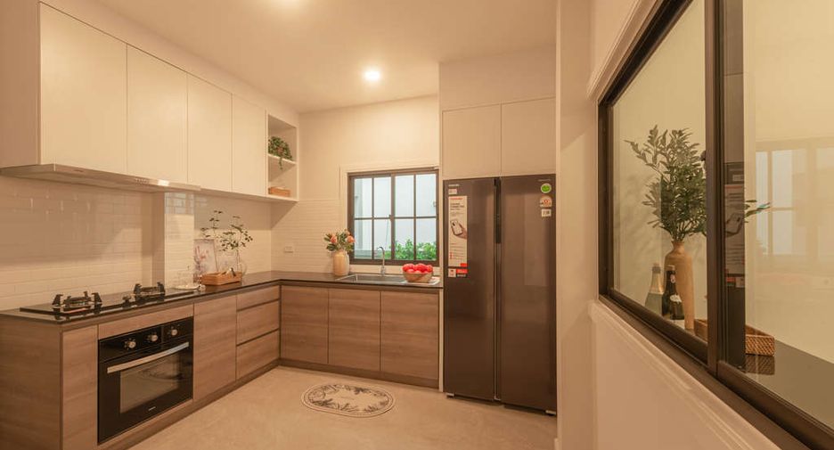 For sale 4 bedrooms house in San Pa Tong, Chiang Mai
