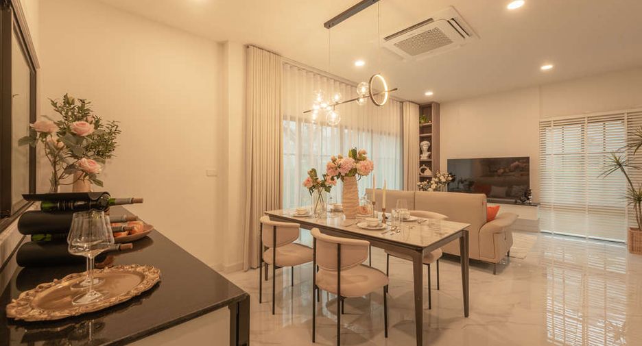 For sale 4 bedrooms house in San Pa Tong, Chiang Mai