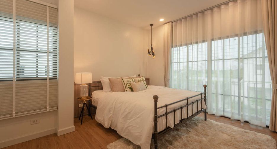 For sale 4 bedrooms house in San Pa Tong, Chiang Mai