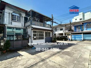 For sale 4 bedrooms townhouse in Huai Khwang, Bangkok