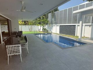 For sale 7 bedrooms house in Bang Lamung, Chonburi