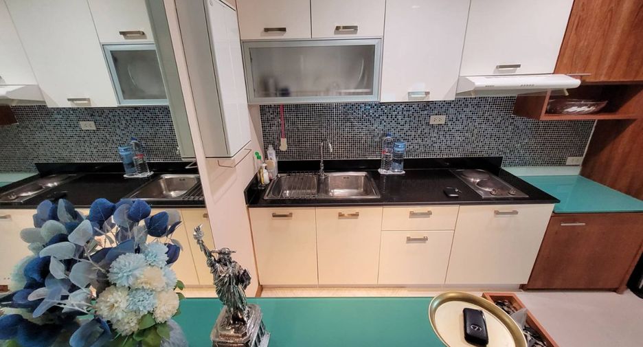Condo en alquiler de 2 habitaciones en Watthana, Bangkok