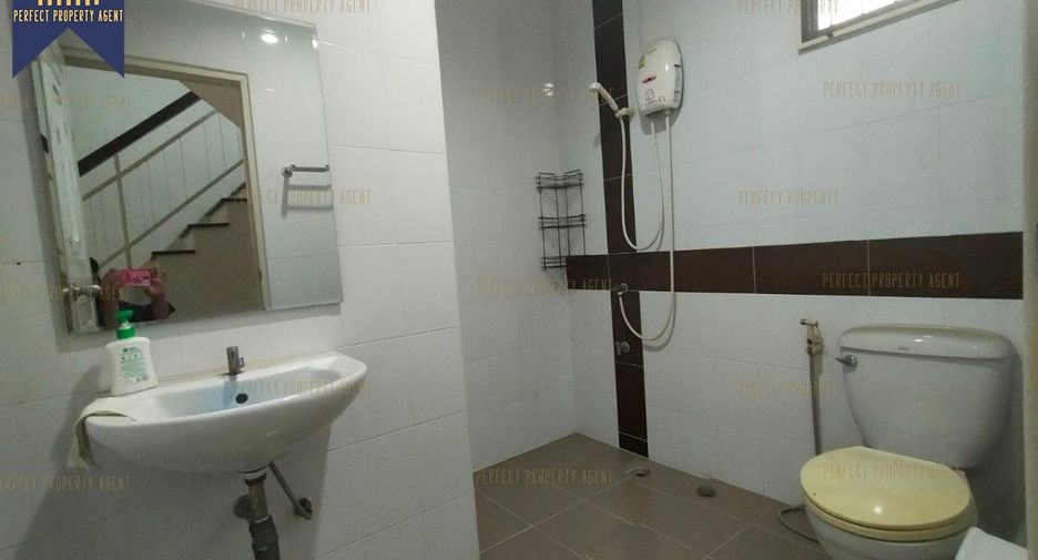 For sale 5 bedrooms house in Lat Krabang, Bangkok