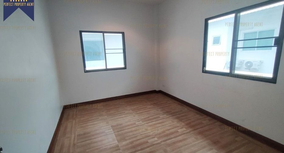 For sale 5 bedrooms house in Lat Krabang, Bangkok
