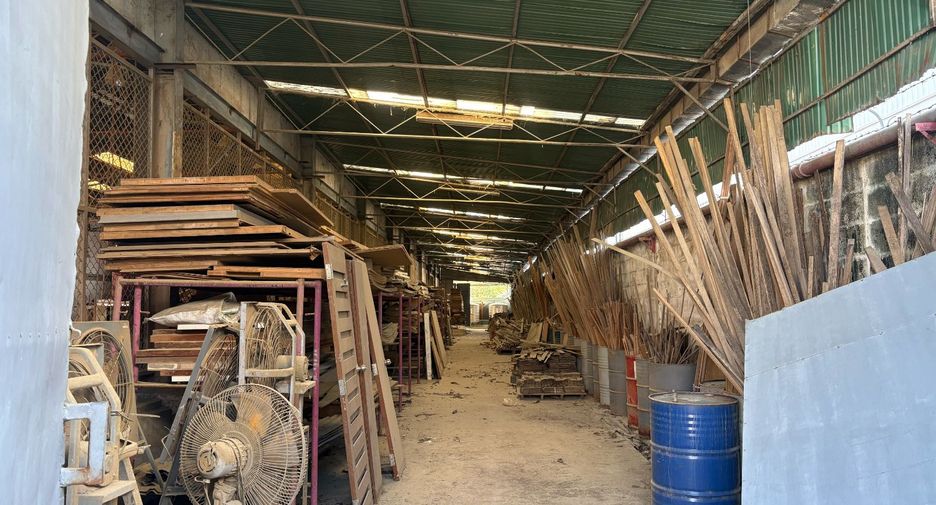 For sale warehouse in Bang Sao Thong, Samut Prakan