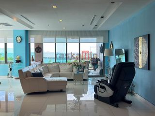 For sale 3 ベッドルーム condo in Bang Lamung, Chonburi