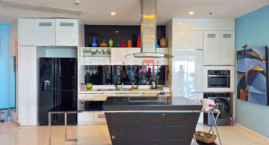For sale 3 bedrooms condo in Bang Lamung, Chonburi
