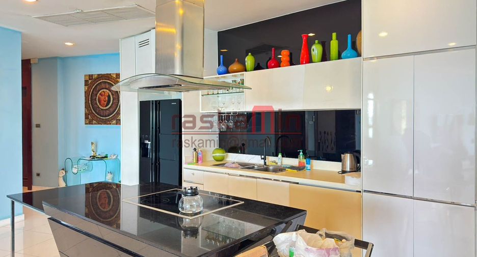 For sale 3 bedrooms condo in Bang Lamung, Chonburi