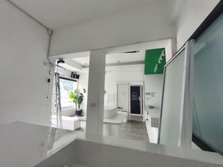 For rent 1 bed retail Space in Watthana, Bangkok