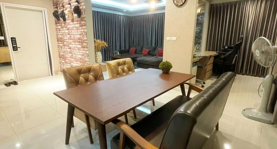 For sale 3 bedrooms house in Suan Luang, Bangkok