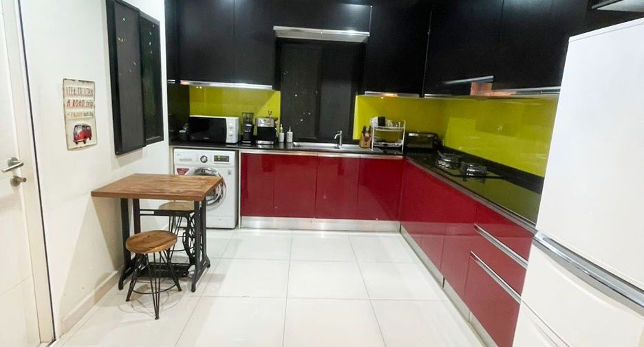 For sale 3 bedrooms house in Suan Luang, Bangkok