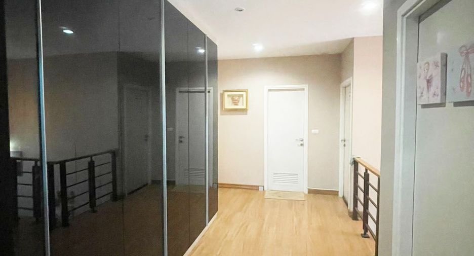 For sale 3 bedrooms house in Suan Luang, Bangkok