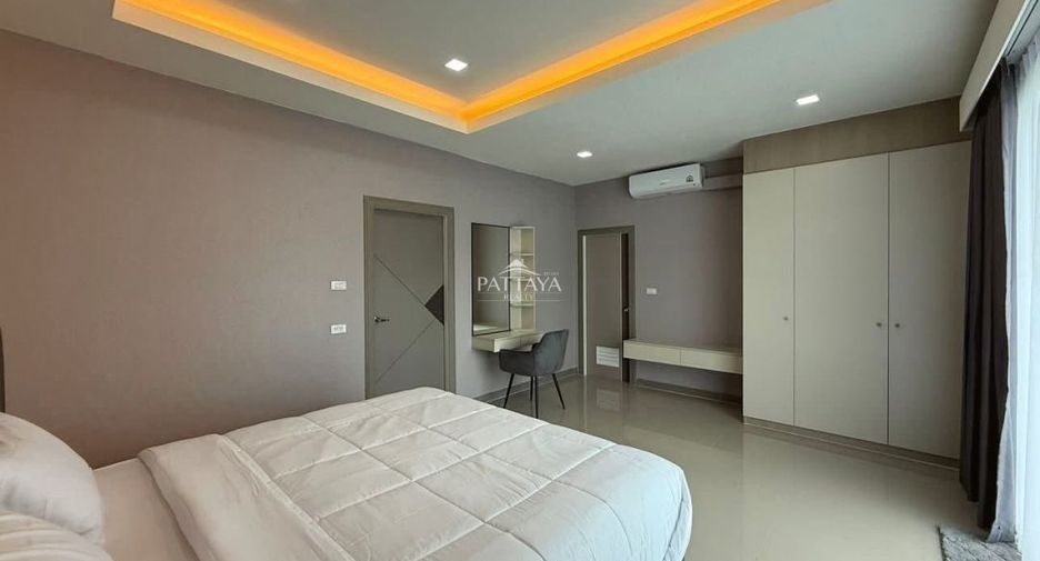 Casa en venta de 5 habitaciones en Bang Lamung, Chonburi