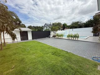 Casa en venta de 5 habitaciones en Bang Lamung, Chonburi