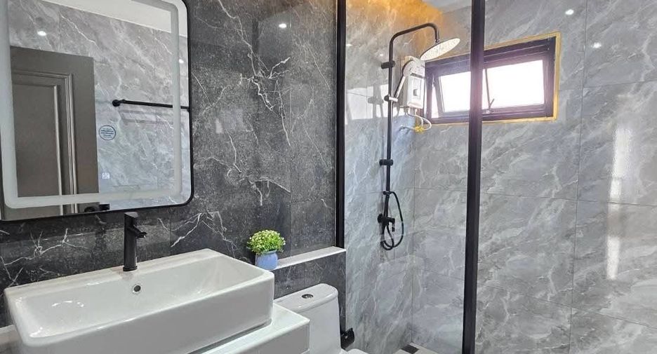 Продажа 4 спальни дом в Банг Ламунг, Чонбури