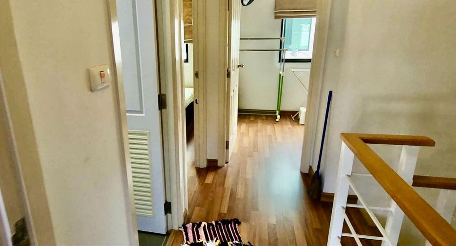 For sale 4 bedrooms townhouse in Ban Pho, Chachoengsao