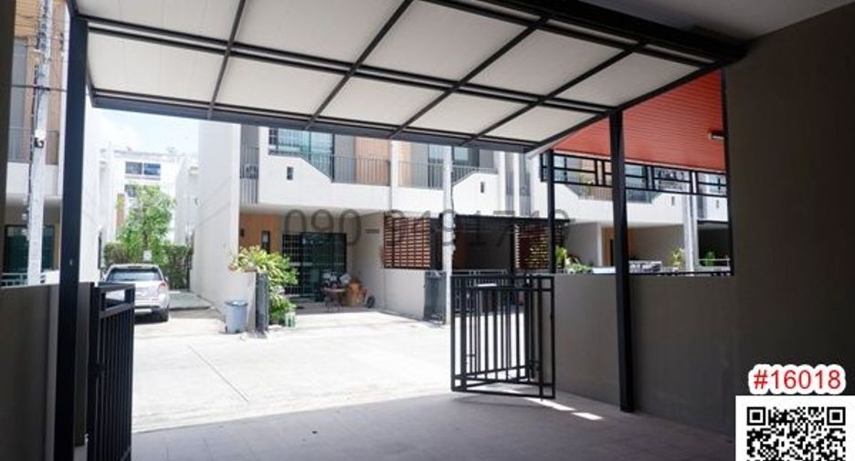 À louer 3 chambres maison à Phra Pradaeng, Samut Prakan