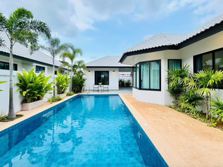 Villa zum Kauf mit 4 Zimmer in Bang Lamung, Chonburi