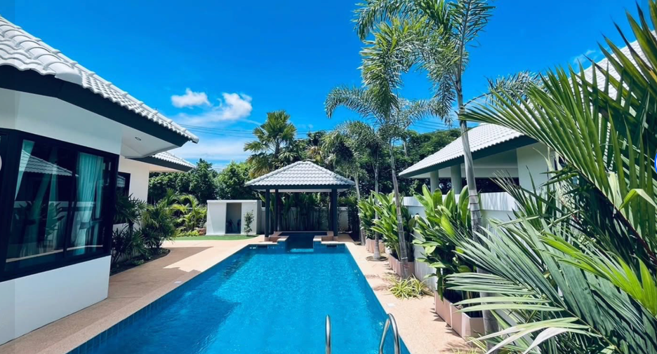 Villa zum Kauf mit 4 Zimmer in Bang Lamung, Chonburi