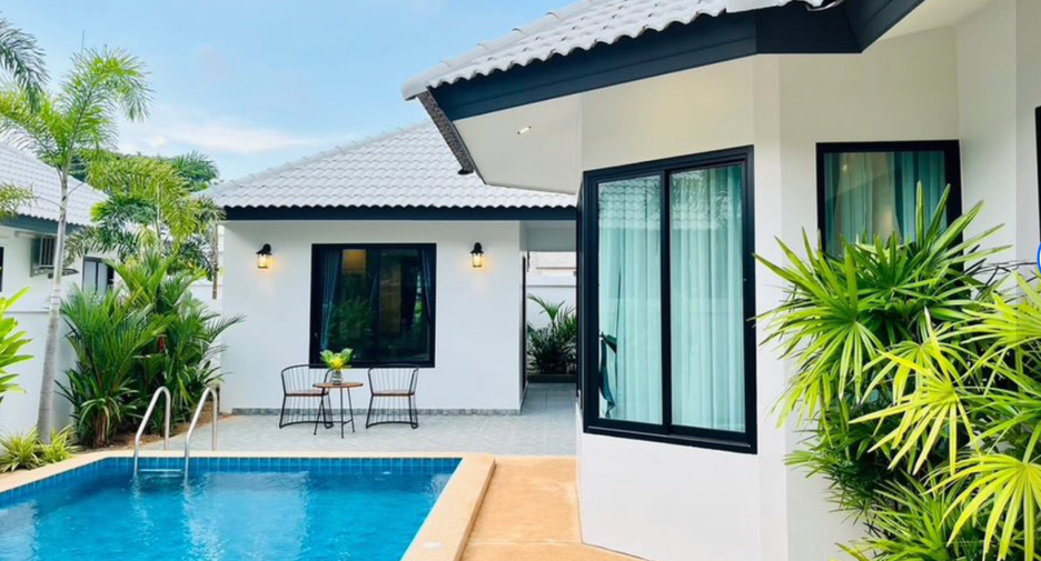 Villa zum Kauf mit 4 Zimmer in Bang Lamung, Chonburi