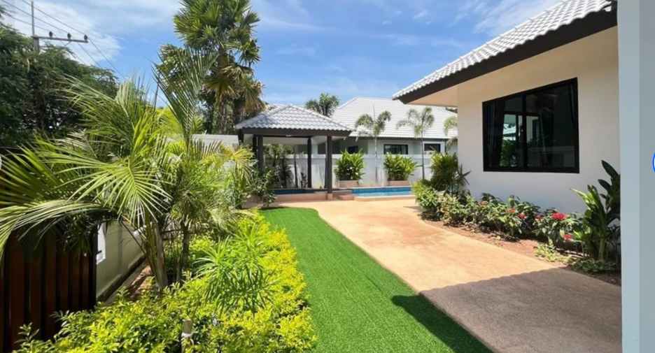 Villa zum Kauf mit 4 Zimmer in Bang Lamung, Chonburi