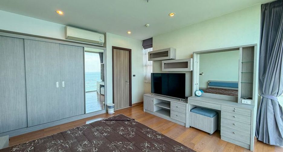 For rent 2 bedrooms condo in Si Racha, Chonburi