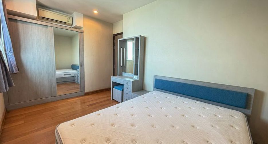 For rent 2 bedrooms condo in Si Racha, Chonburi