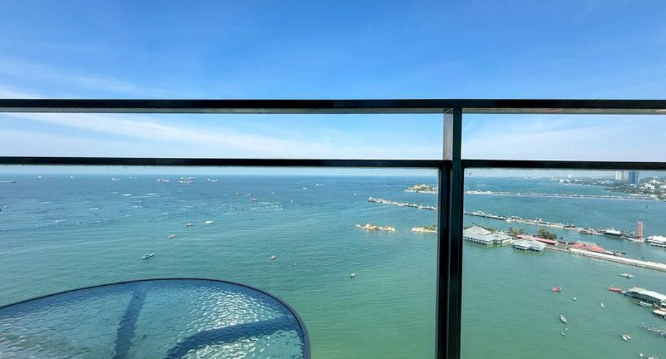 For rent 2 bedrooms condo in Si Racha, Chonburi