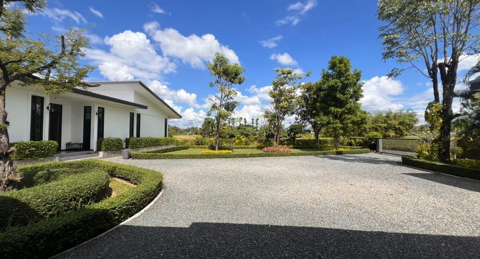 Casa en venta de 5 habitaciones en Doi Saket, Chiang Mai