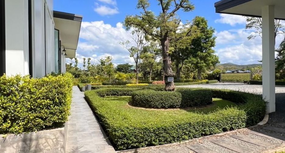 Casa en venta de 5 habitaciones en Doi Saket, Chiang Mai
