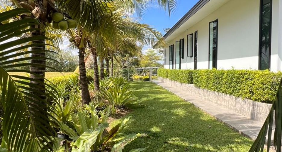 Casa en venta de 5 habitaciones en Doi Saket, Chiang Mai
